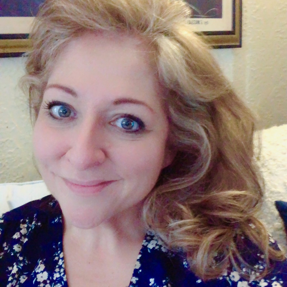 Meet your Posher, Christine